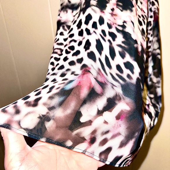 Cut Off Rhinestone Blouse - Picture 6 of 6